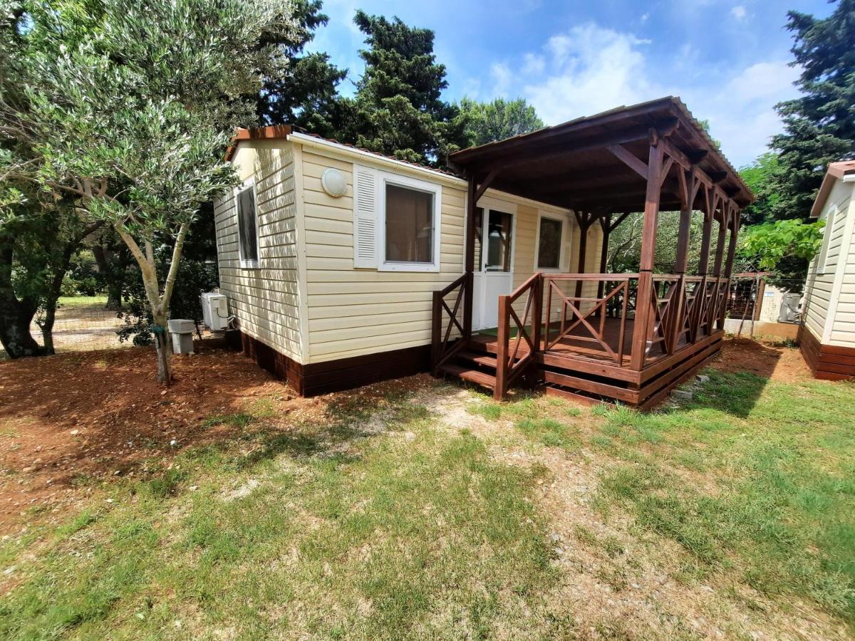Kamp Rujno Ξενοδοχείο Starigrad Paklenica Εξωτερικό φωτογραφία